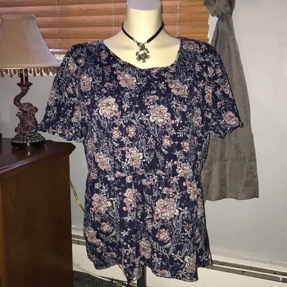 Woman’s babydoll top